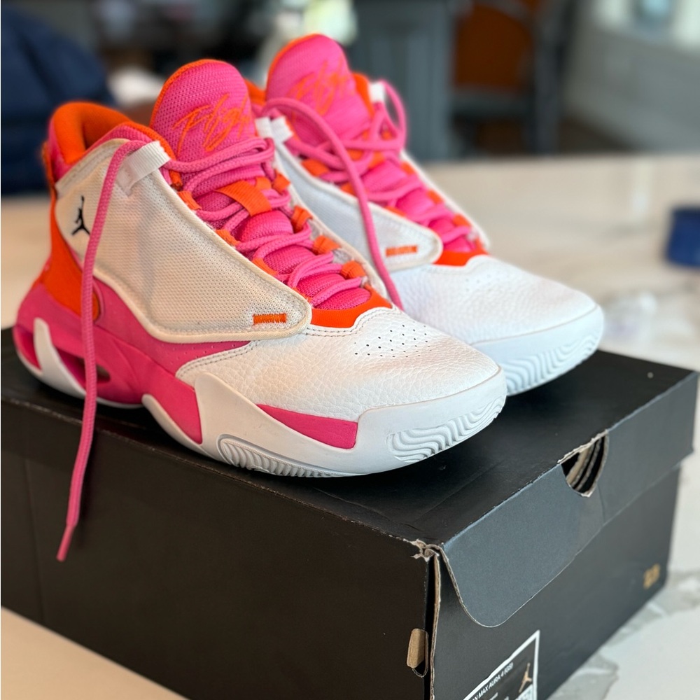 Jordan Max Aura 4